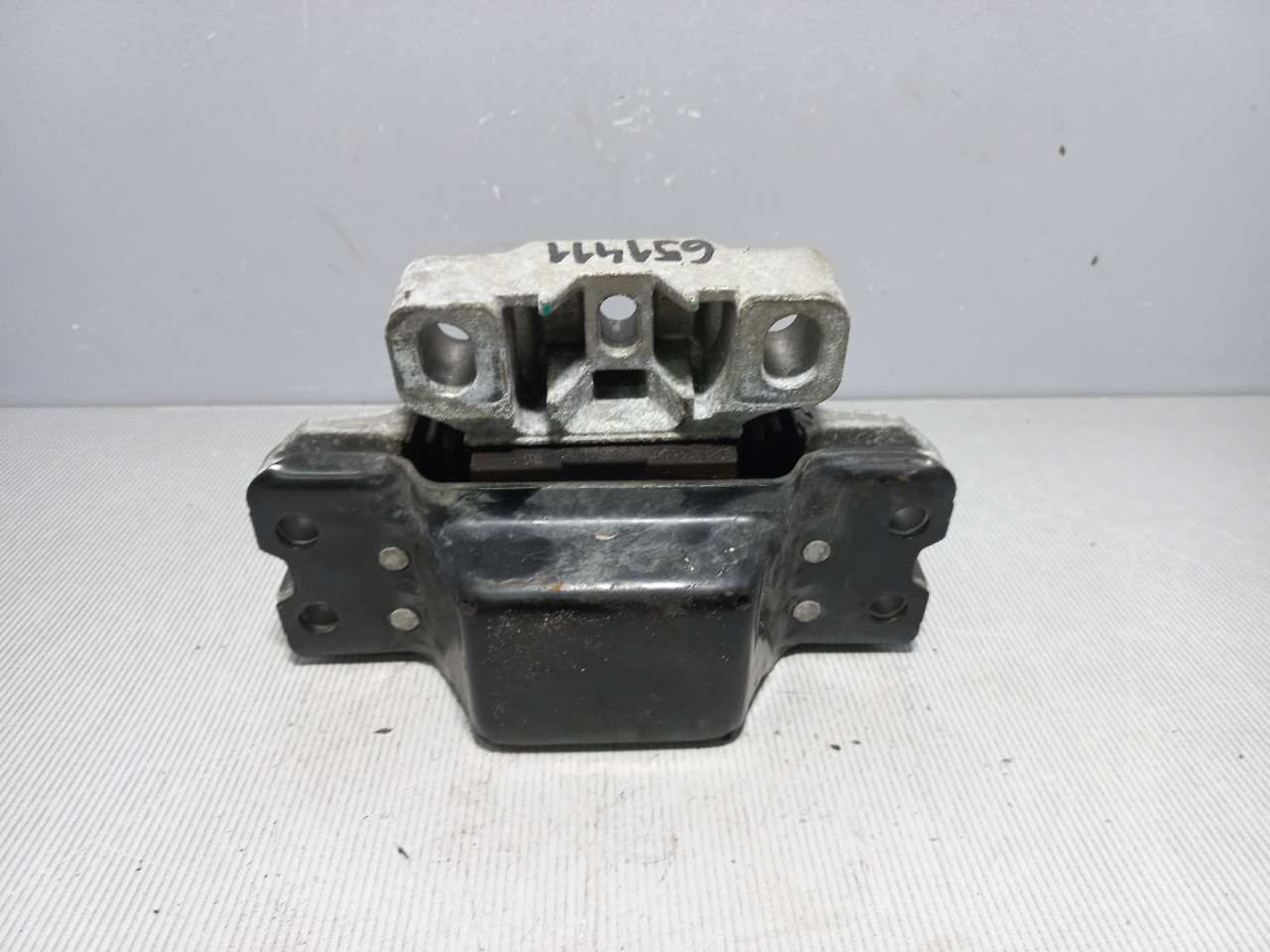 DIJELOVI NOSAC MOTORA VW CADDY > 10-15 1K0199555N
