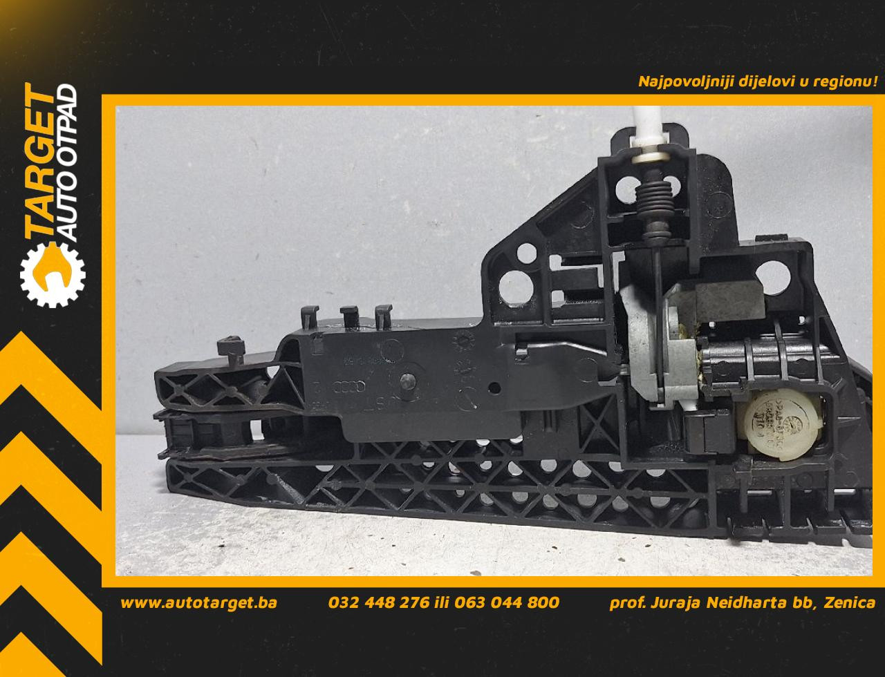DIJELOVI RUCKA VRATA AUDI Q5 > 12-16 2.0 8T1837885B
