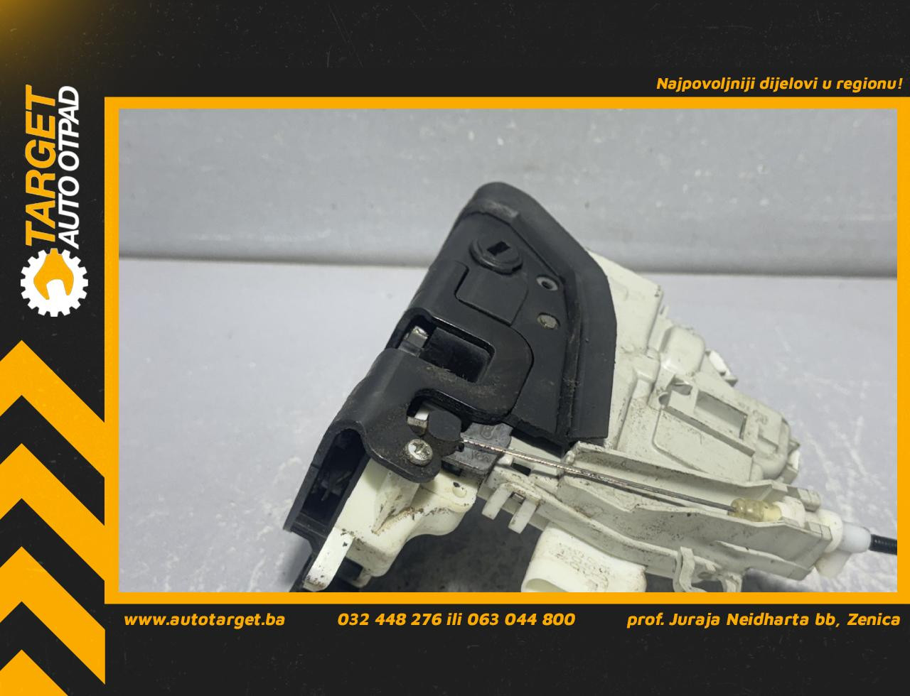 DIJELOVI BRAVA VRATA AUDI Q5 > 12-16 3.0 8K0839015F