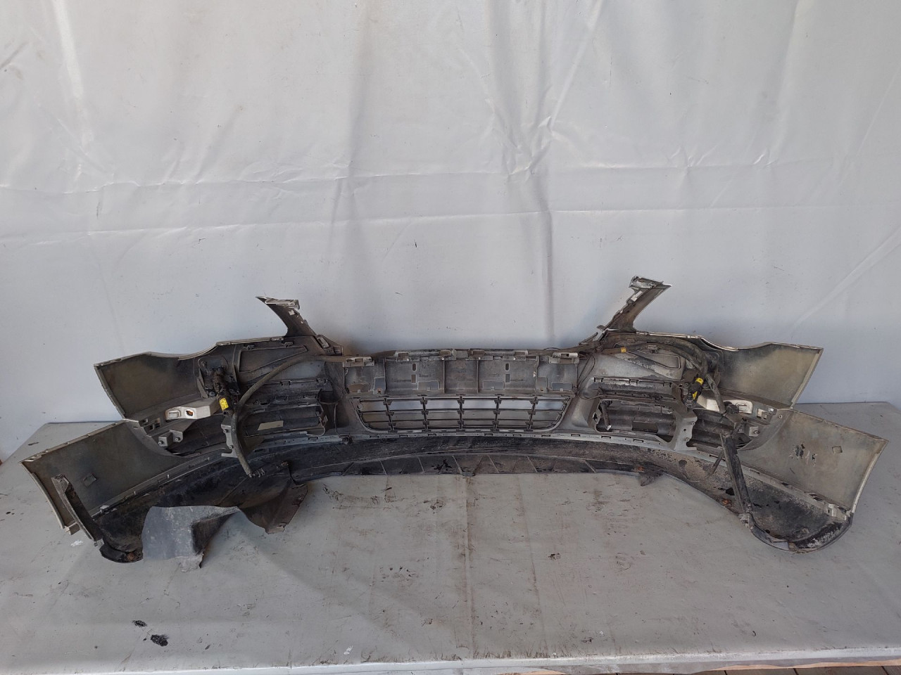DIJELOVI BRANIK VW PASSAT B6 > 05-10 3G0807221