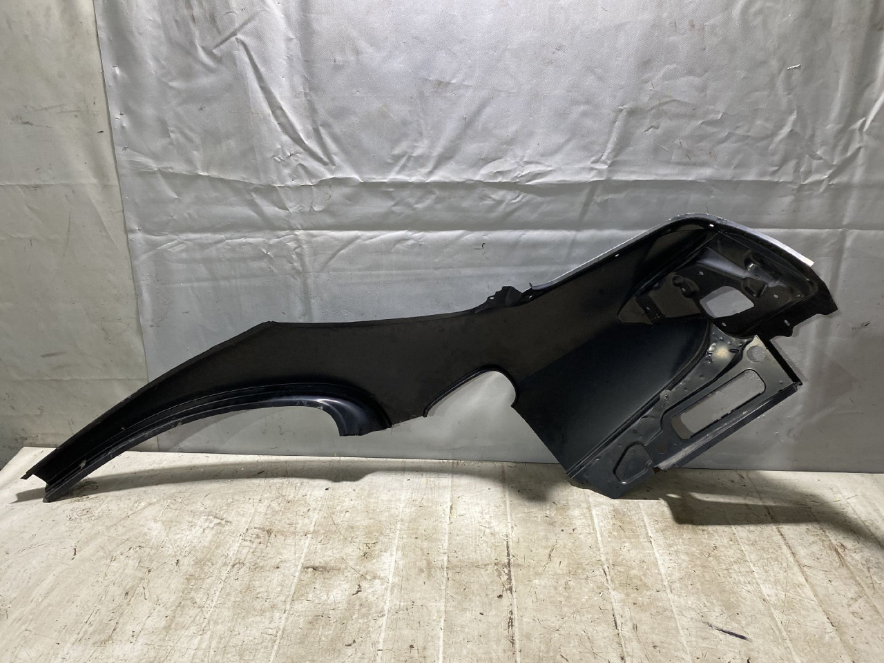 POLUSTRANICA MERCEDES E KLASA (W213/S213) > 16-23 A2136