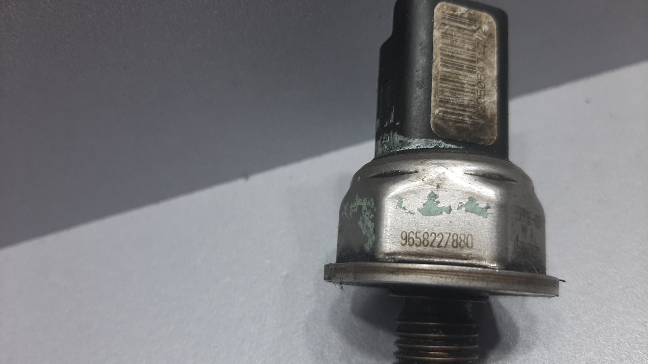 SENZOR PRITISKA GORIVA CITROEN C3 > 05-09 9658227880