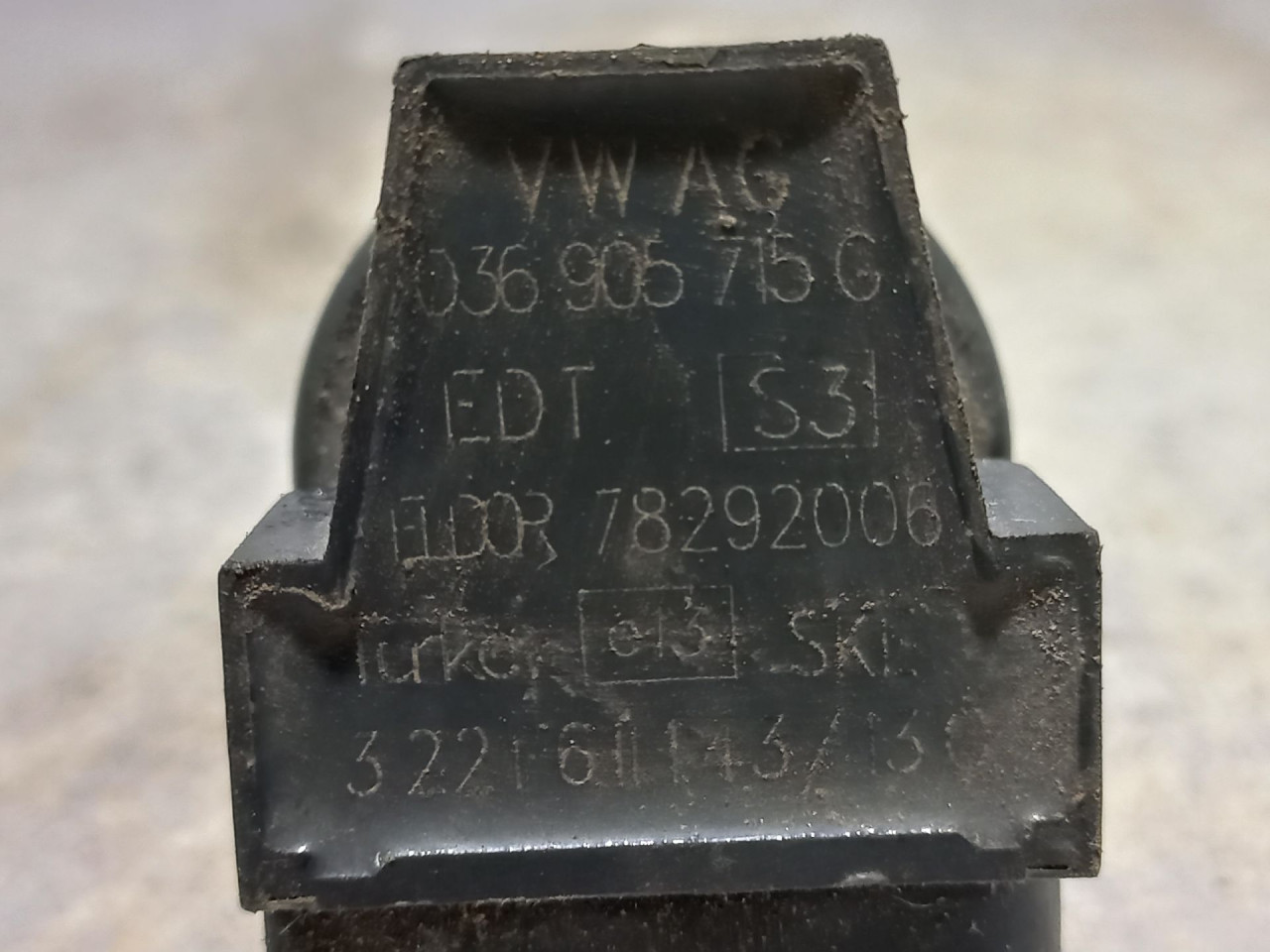 DIJELOVI BOMBINA VW PASSAT B6 > 05-10 036905715G