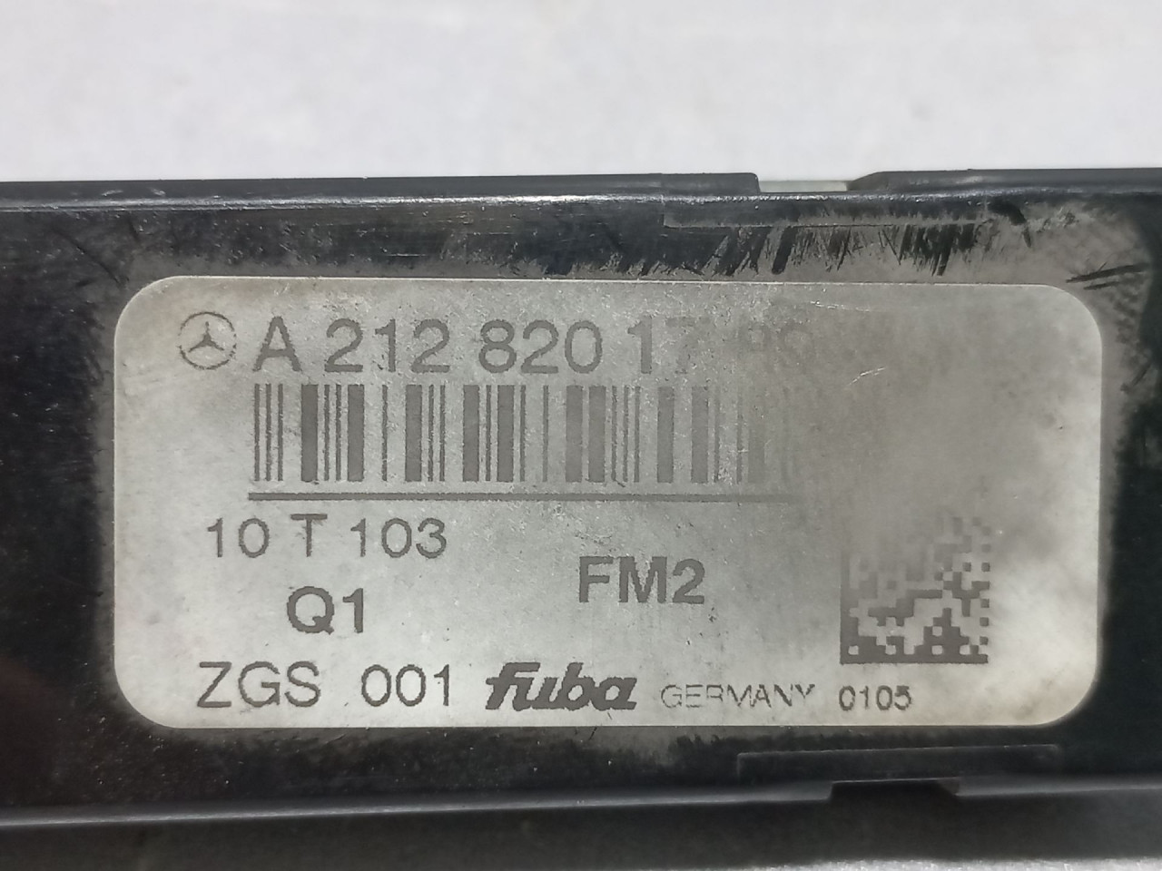 ANTENA MERCEDES E KLASA (W212) > 09-13 A2128201789