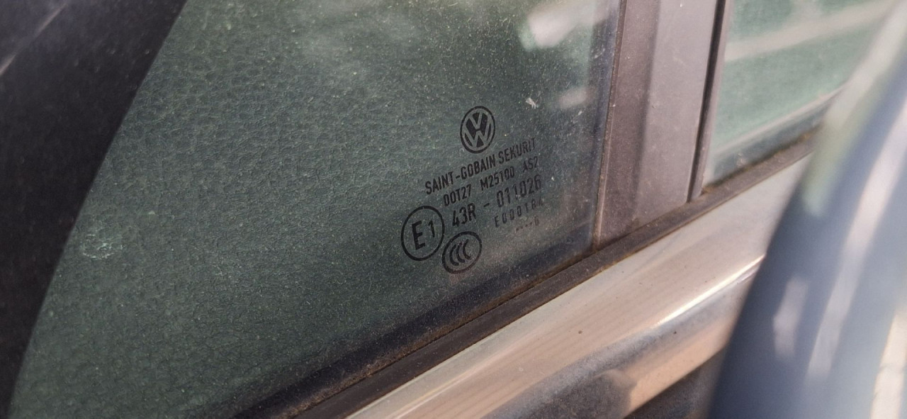 DIJELOVI STAKLO VW PASSAT B8 > 14-19 1.6