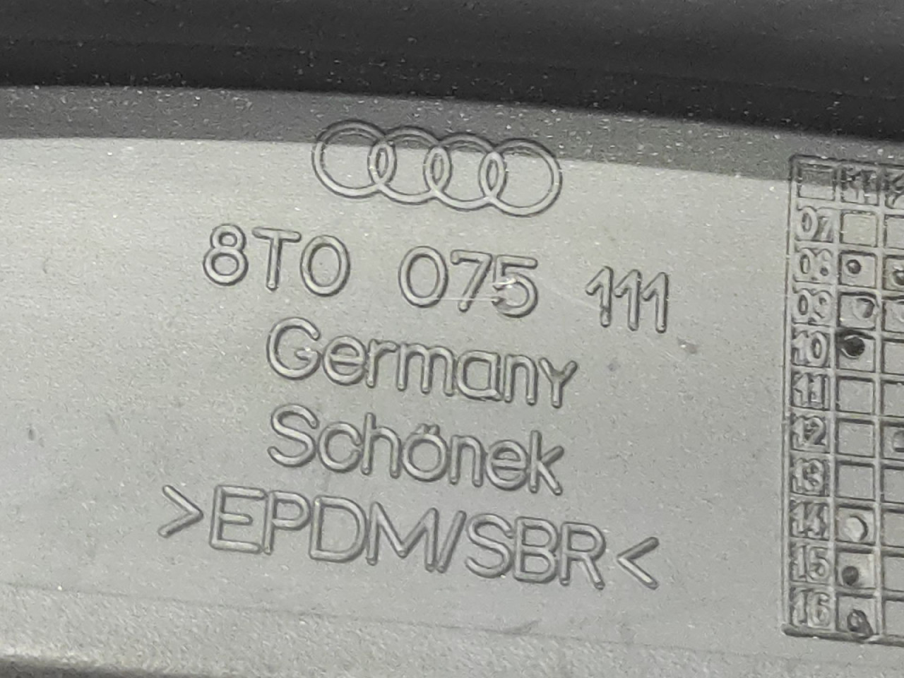 POKLOPAC NA BLATOBRANU AUDI A5 (8T) SPORTBACK > 11-17 8