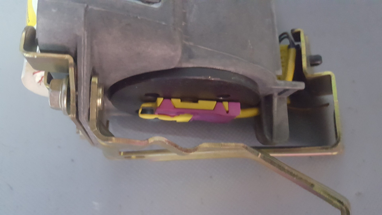AIRBAG SUVOZACA ALFA ROMEO 147 > 05-09 46748661 7P00352