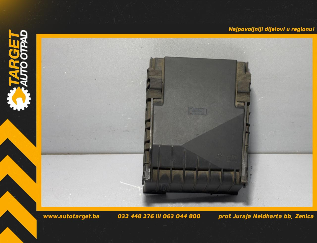 DIJELOVI PLASTIKA VW CADDY > 10-15 1K0937132F
