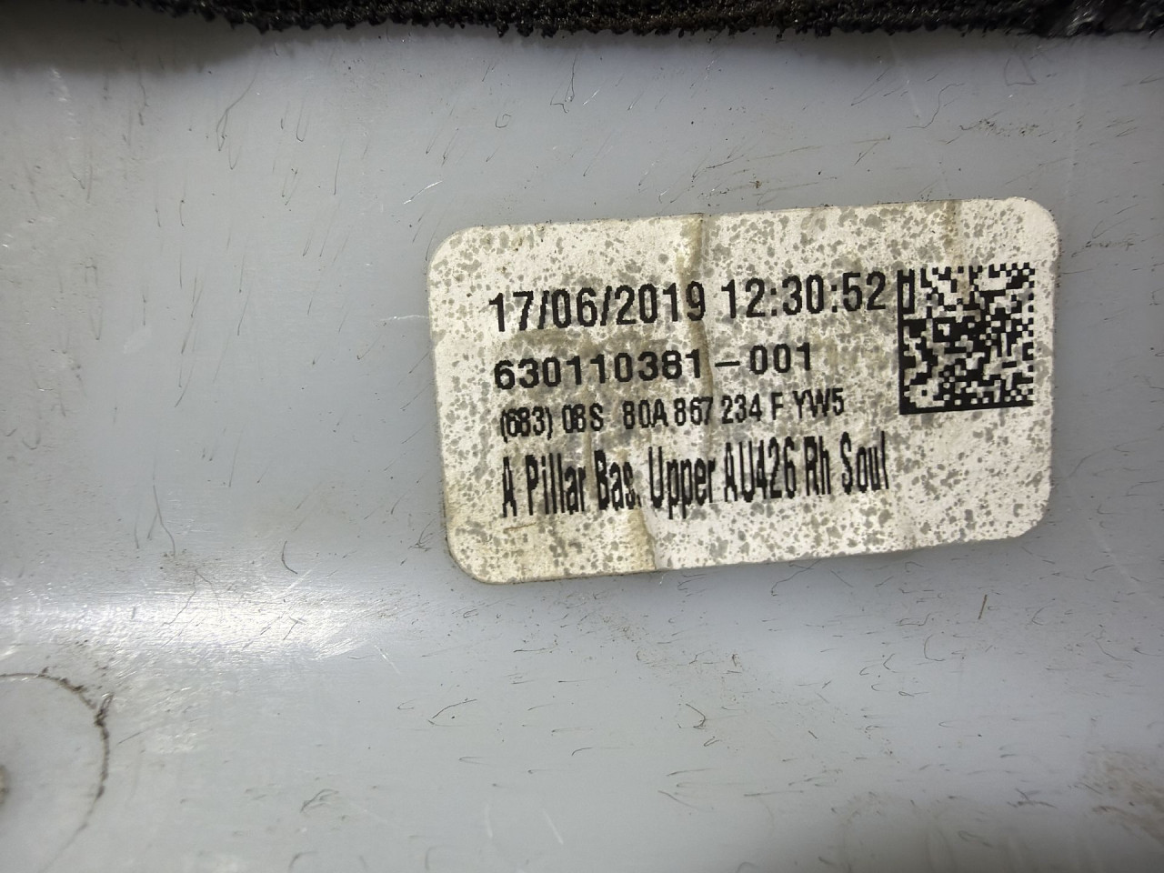 DIJELOVI PLASTIKA AUDI Q5 (FY) > 17 - 20  2.0 630110381