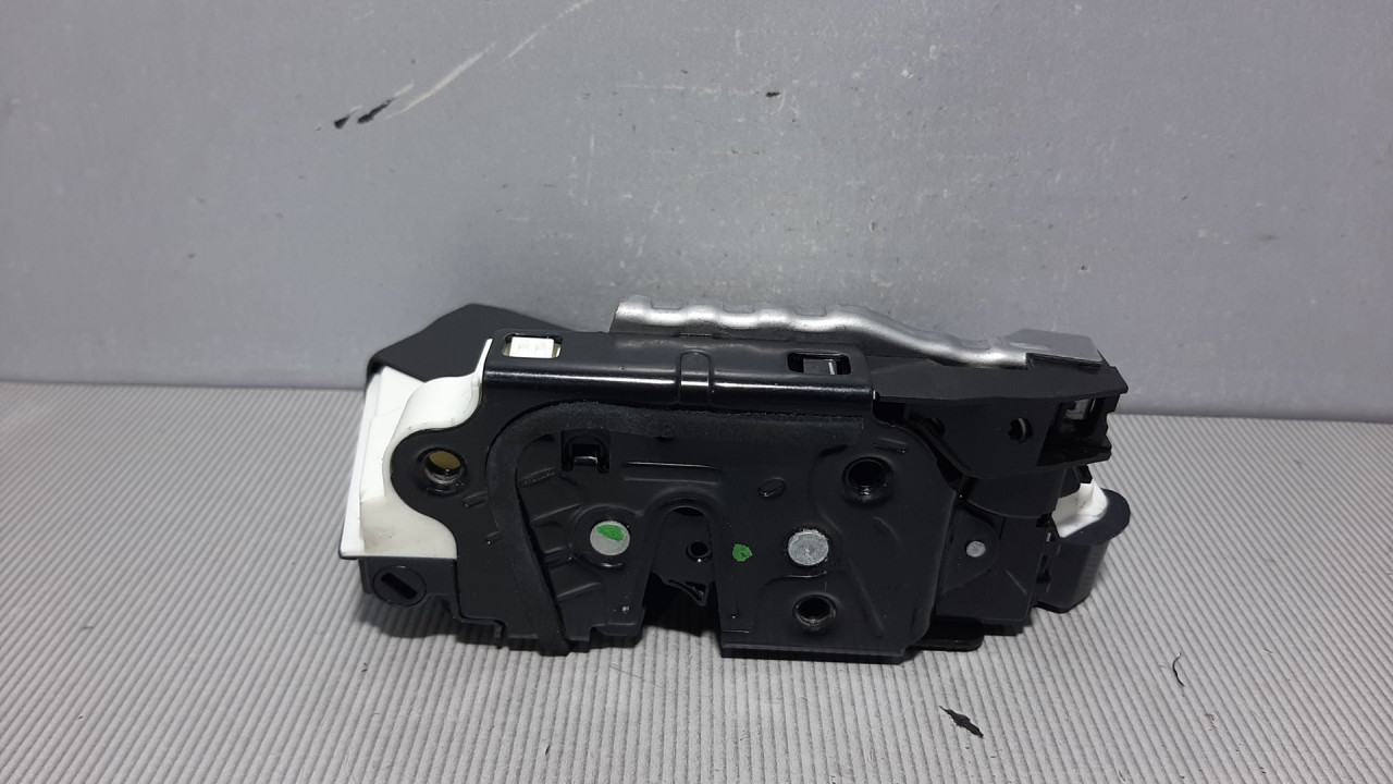 DIJELOVI BRAVA VRATA VW POLO > 09-14 6R4839016
