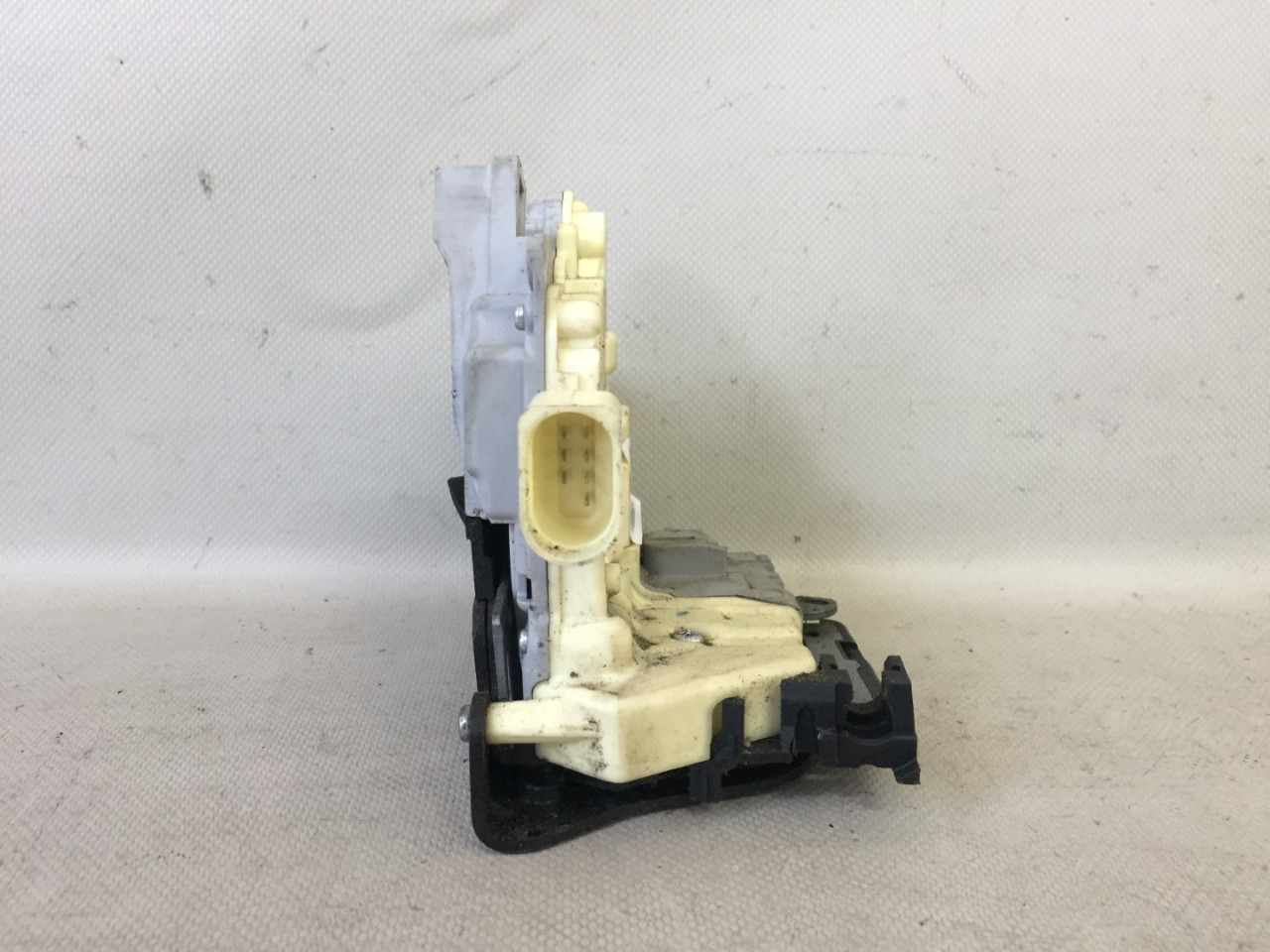 BRAVA VRATA VW PASSAT B6 > 05-10 3C4839015A
