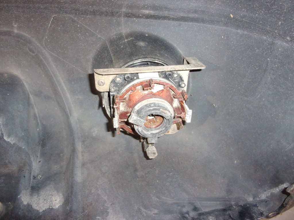 DIJELOVI MAGLENKA SUZUKI GRAND VITARA > 99-05
