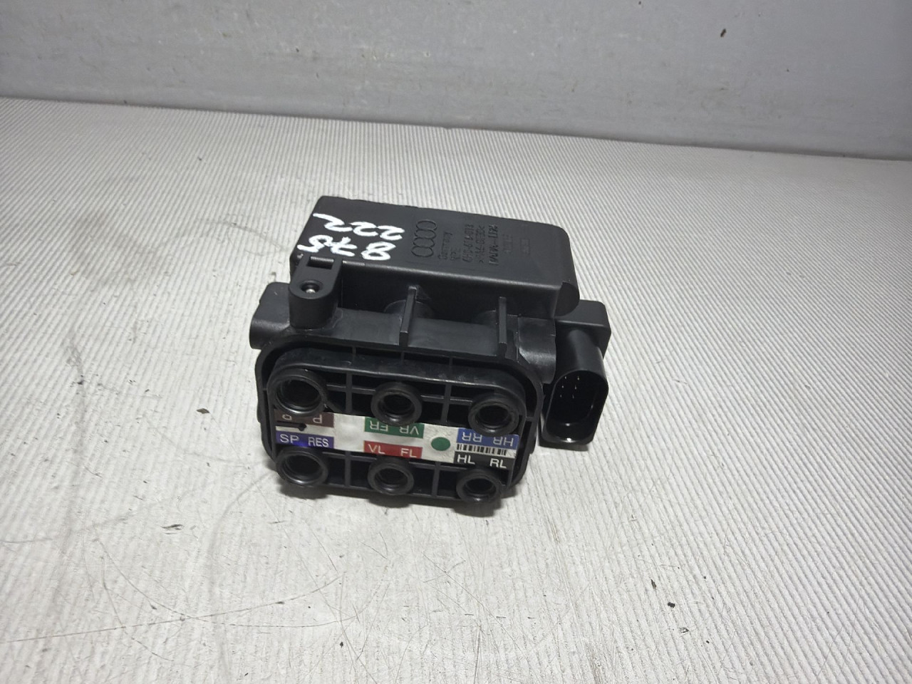 DIJELOVI VENTIL AUDI A6 4G > 14-18 3.0 4H0616013A