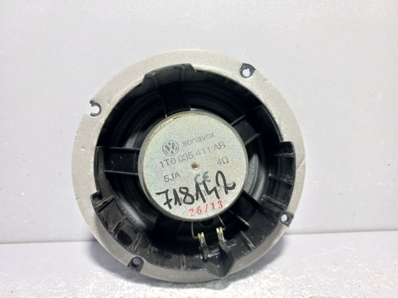 DIJELOVI ZVUCNIK VW TOURAN > 10-15 1T0035411AB