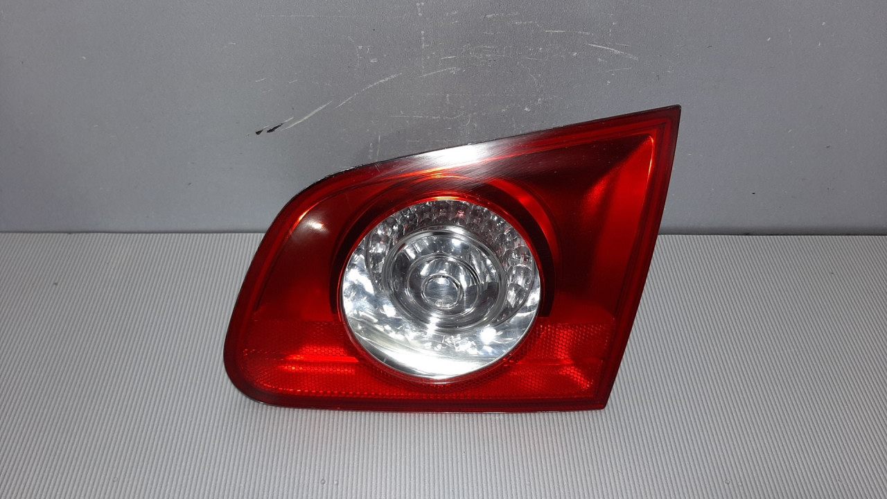 STOP SVJETLO VW PASSAT B6 > 05-10 3C9945094