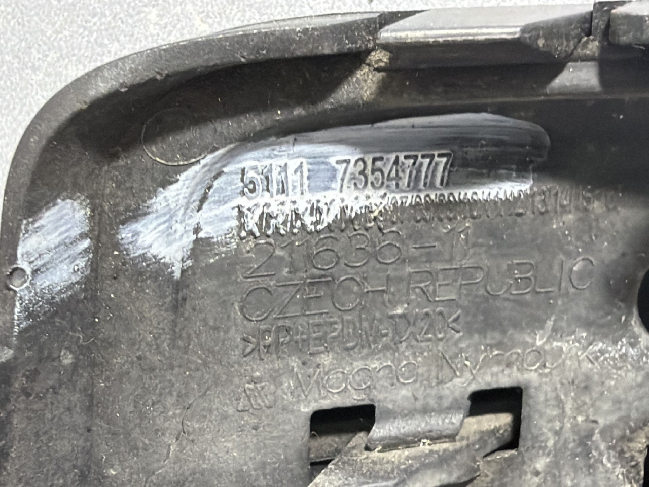 DIJELOVI RESETKA BRANIKA BMW X1 (F48) > 15-19 2.0 7354777