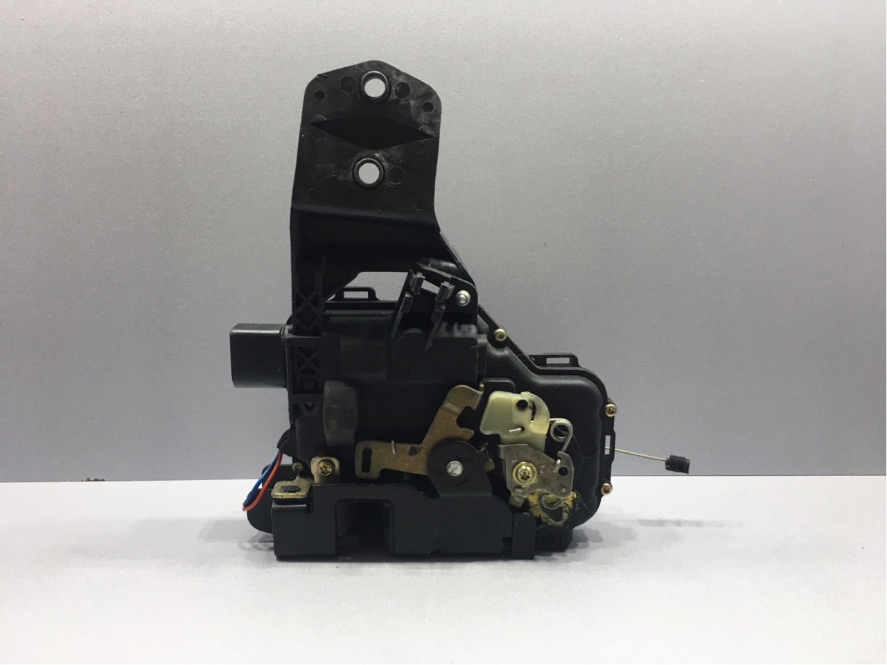 BRAVA VRATA VW PASSAT B5 > 96-00 3B0837868