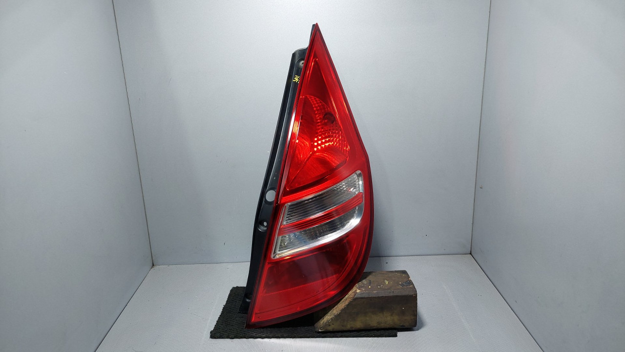 DIJELOVI STOP SVJETLO HYUNDAI I30 > 10-12 924022R0