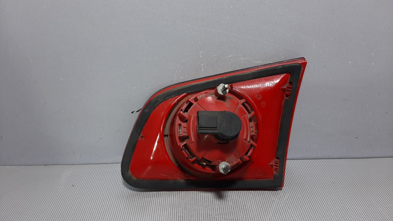 STOP SVJETLO VW PASSAT B6 > 05-10 3C9945093