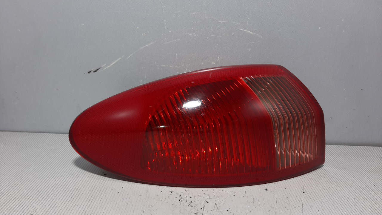 STOP SVJETLO ALFA ROMEO 147 > 00-05 46556349