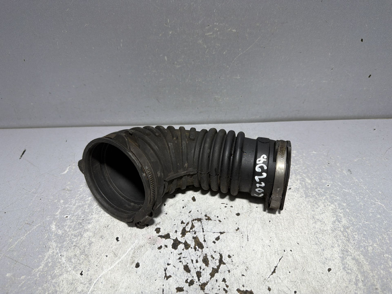DIJELOVI CRIJEVO OPEL ASTRA K > 15-19 1.6 13367286