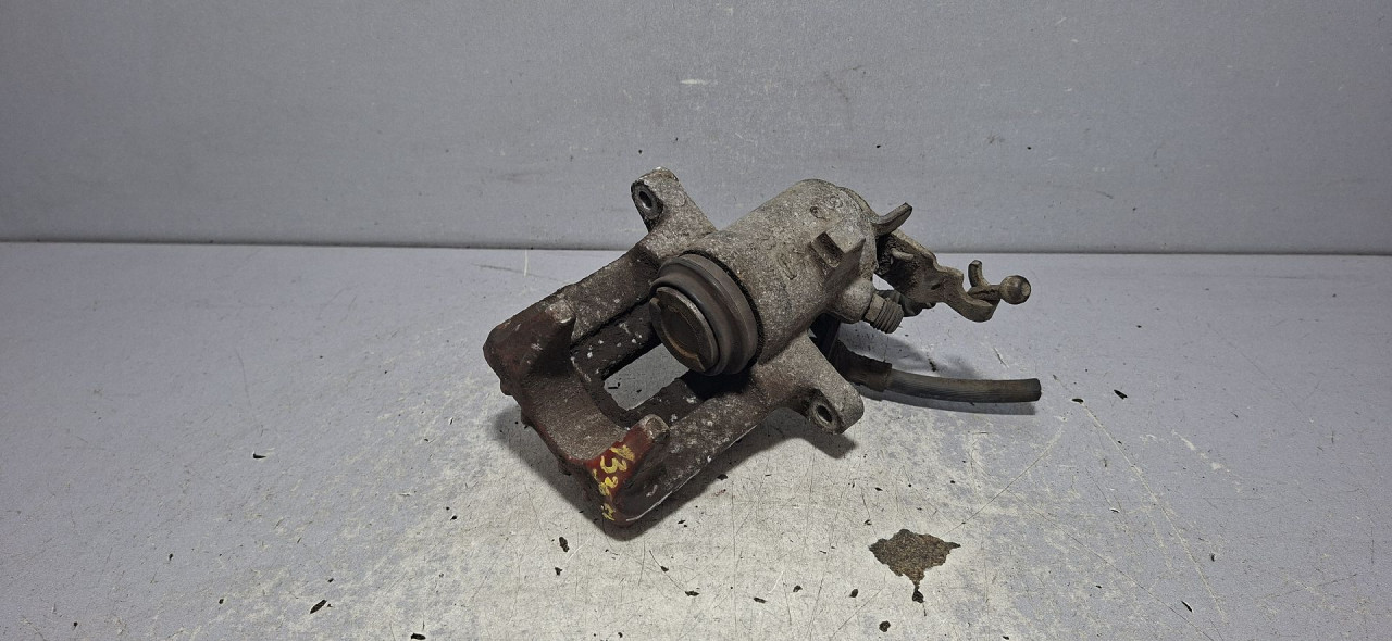 DIJELOVI KOCIONA KLJESTA VW GOLF 6 > 08-12 1.6 1K0615423J