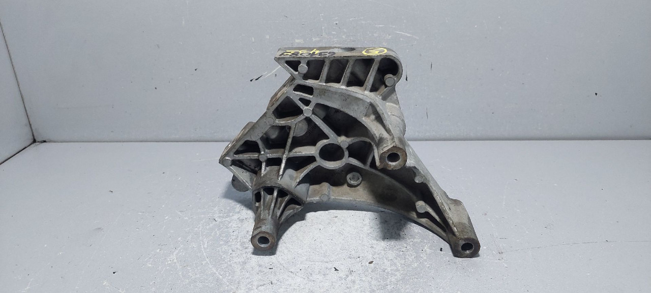 DIJELOVI NOSAC MOTORA VW TOURAN > 03-06 03G199207G