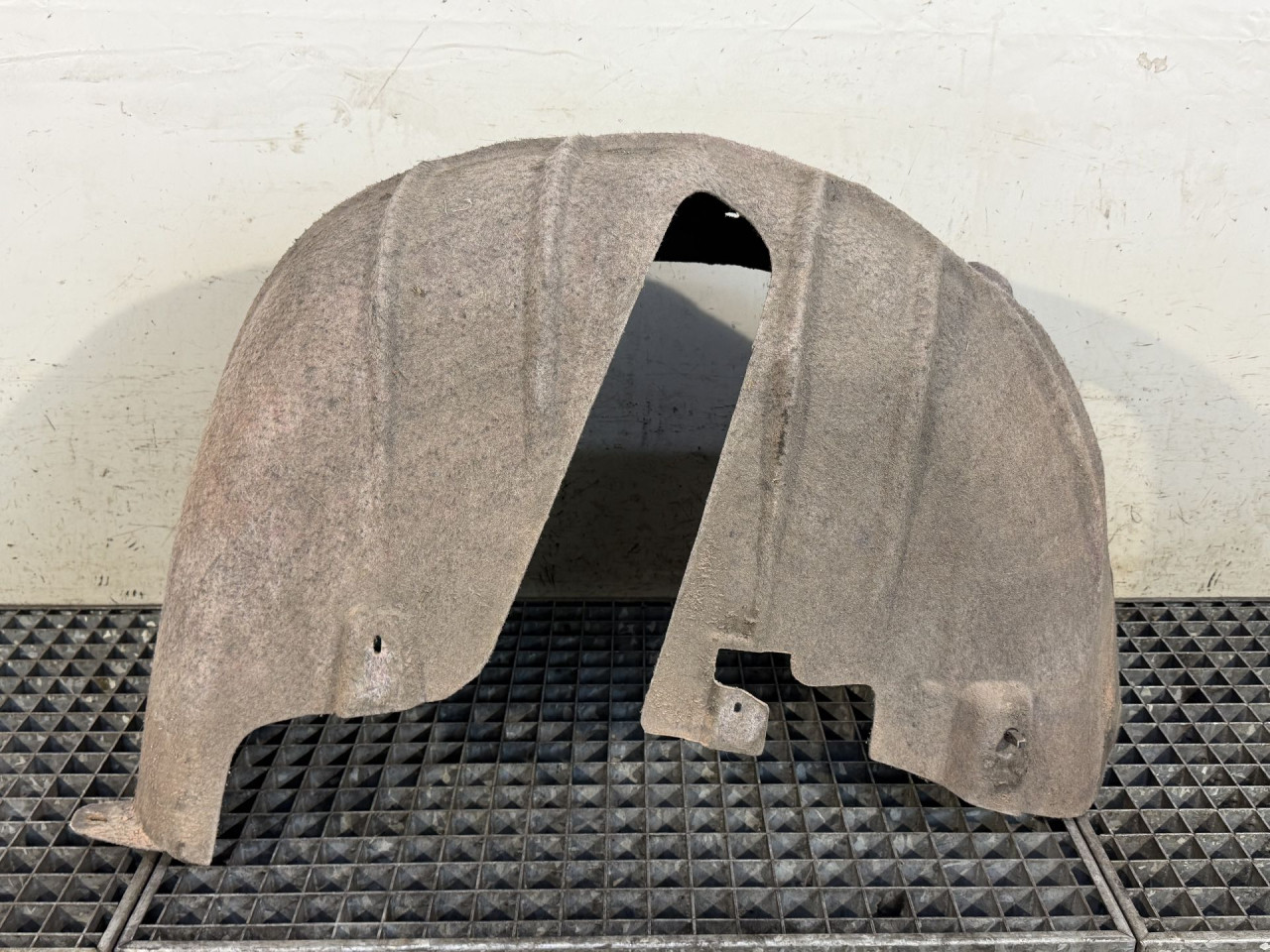 DIJELOVI UNUTRASNJI BLATOBRAN VW TIGUAN > 11-15 2.0 5N0809851