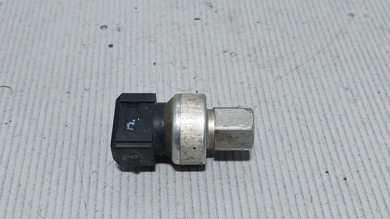PRESOSTAT KLIME VOLVO V70 > 14-16 31292004
