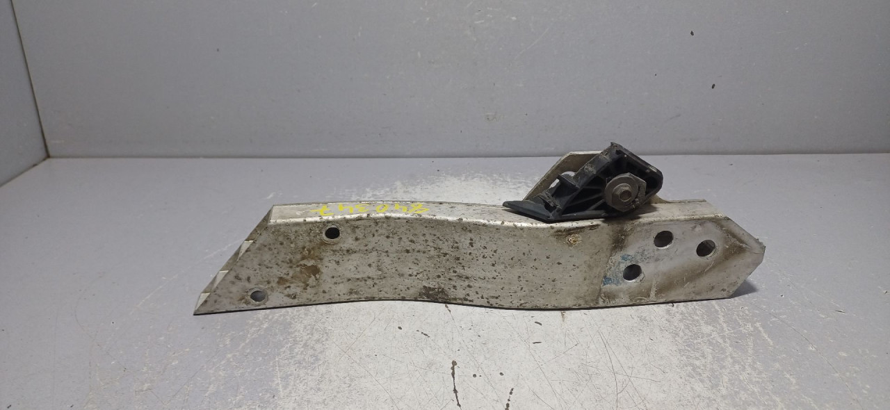 DIJELOVI NOSAC MERCEDES GLC (X253) > 16-22