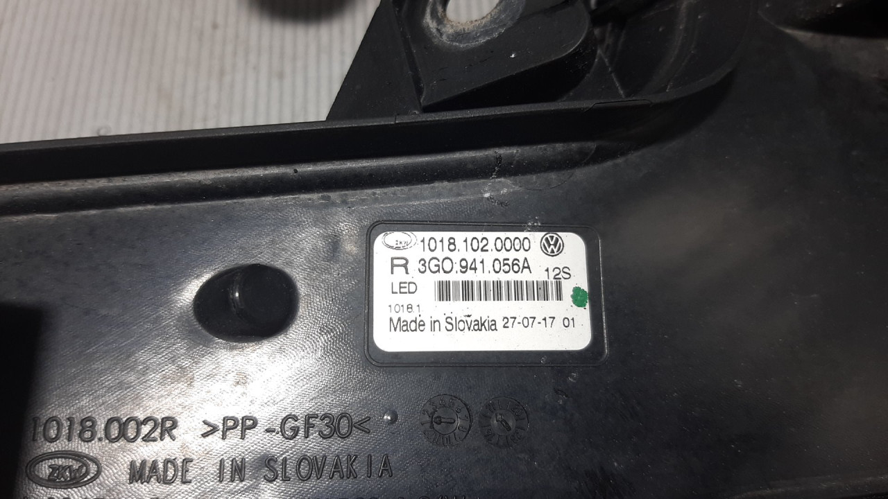 DNEVNO SVJETLO VW PASSAT B8 > 14- 3G0941056A