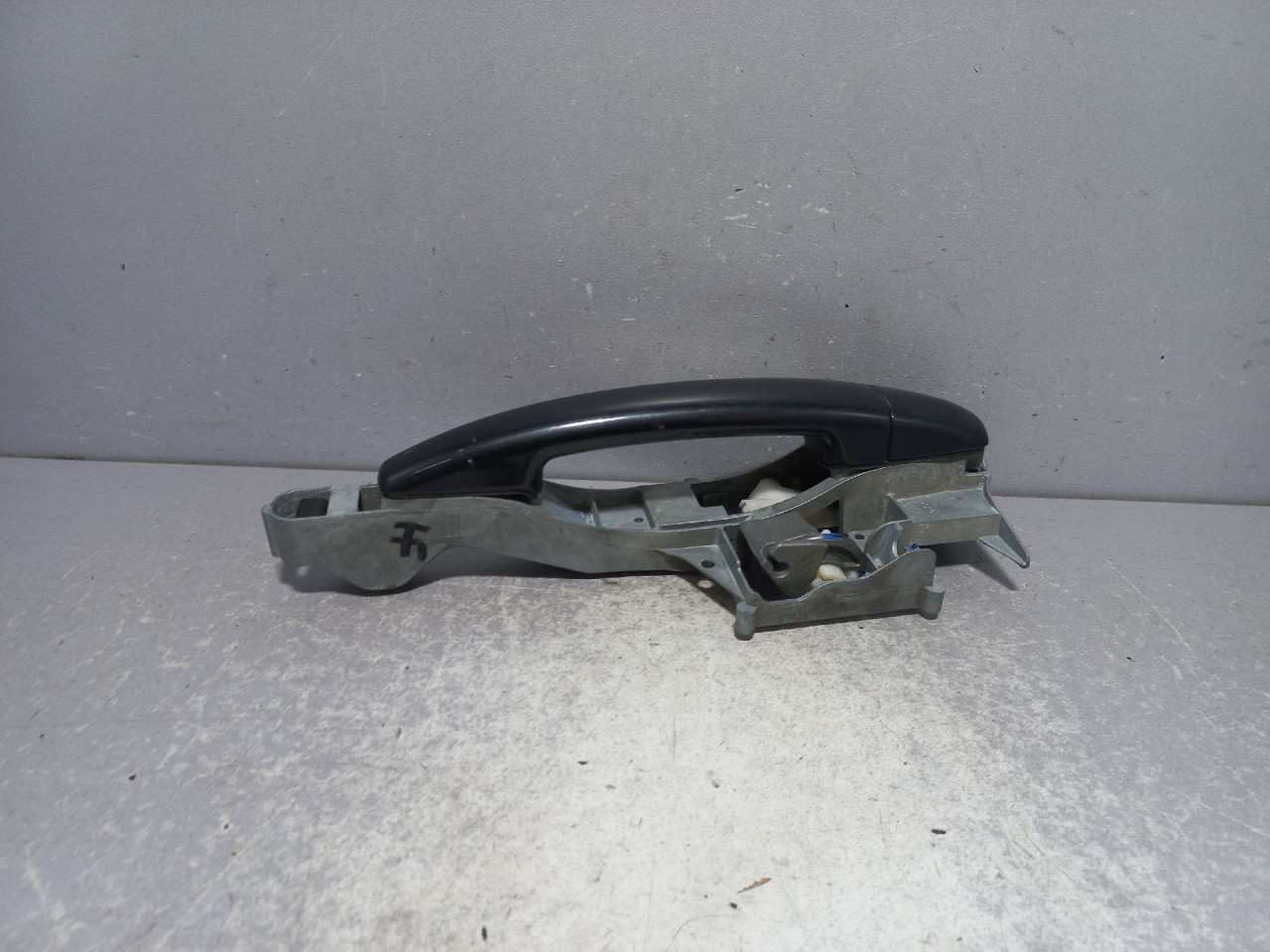 RUCKA VRATA PEUGEOT 208 > 12-15 9680168580