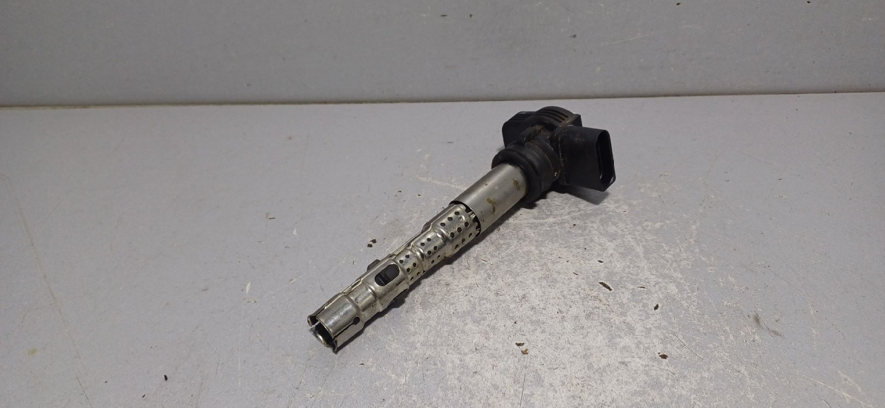 DIJELOVI BOMBINA VW PASSAT B6 > 05-10 06F905115F