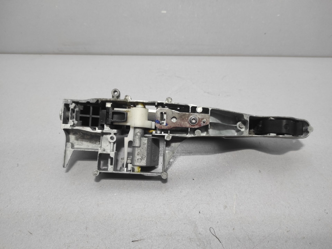 DIJELOVI RUCKA VRATA CITROEN C5 > 08-10 9680168580