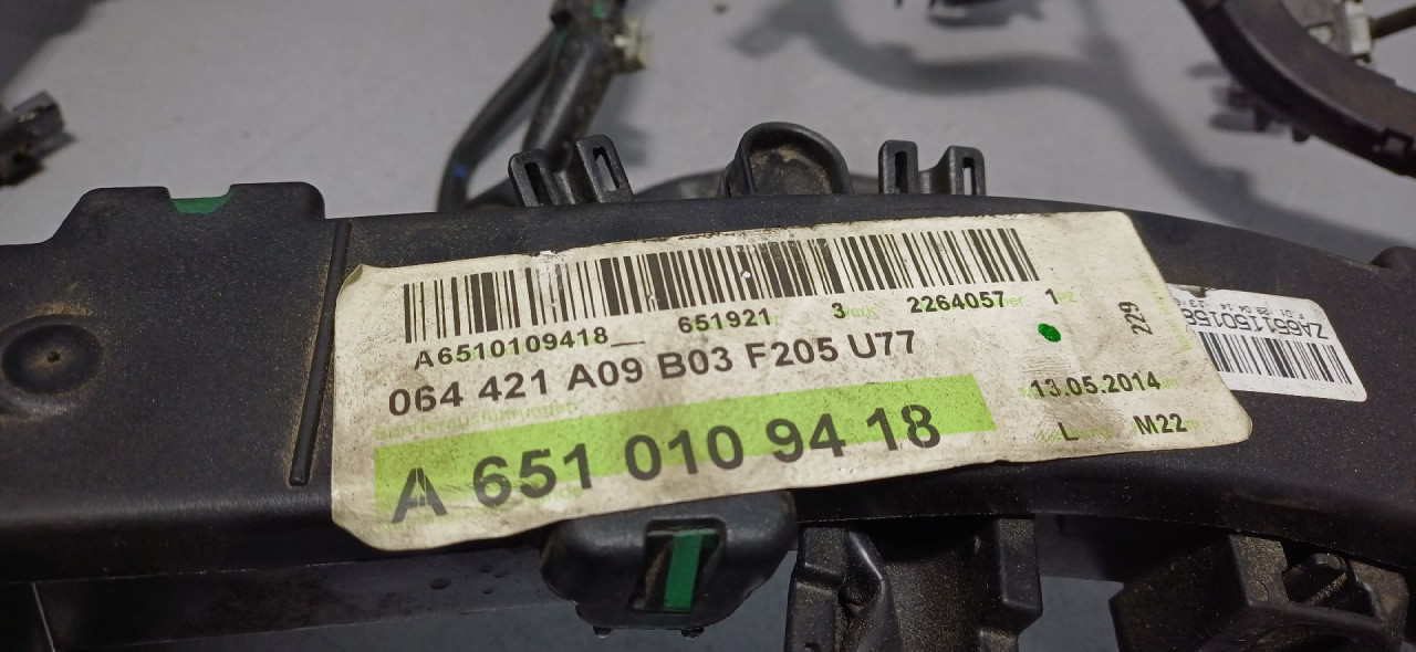 INSTALACIJA MERCEDES C KLASA (W205/S205) > 14-18 A65101