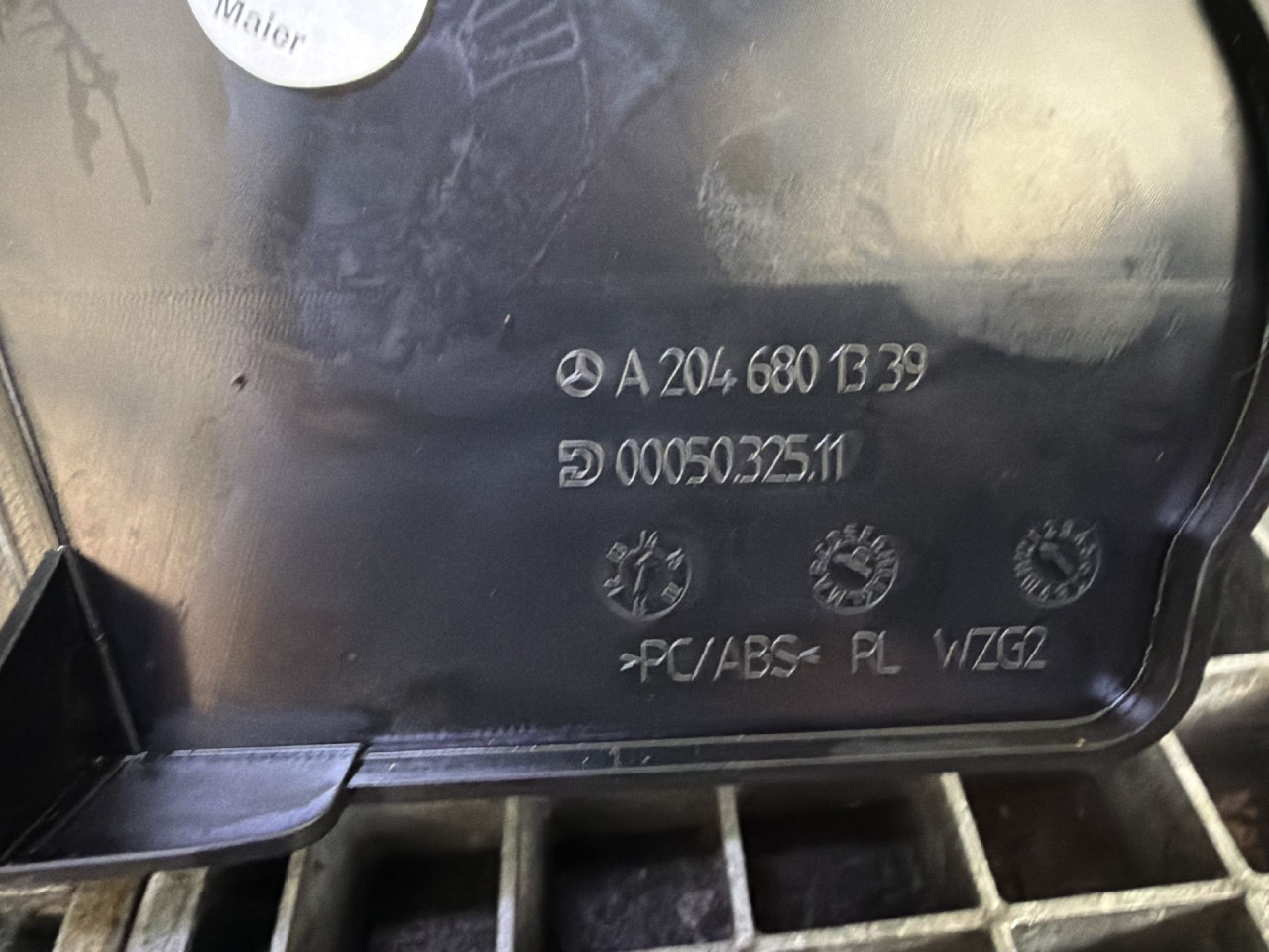 NASLONJAC ZA RUKU MERCEDES C KLASA (W204) > 11-13 A2046801339