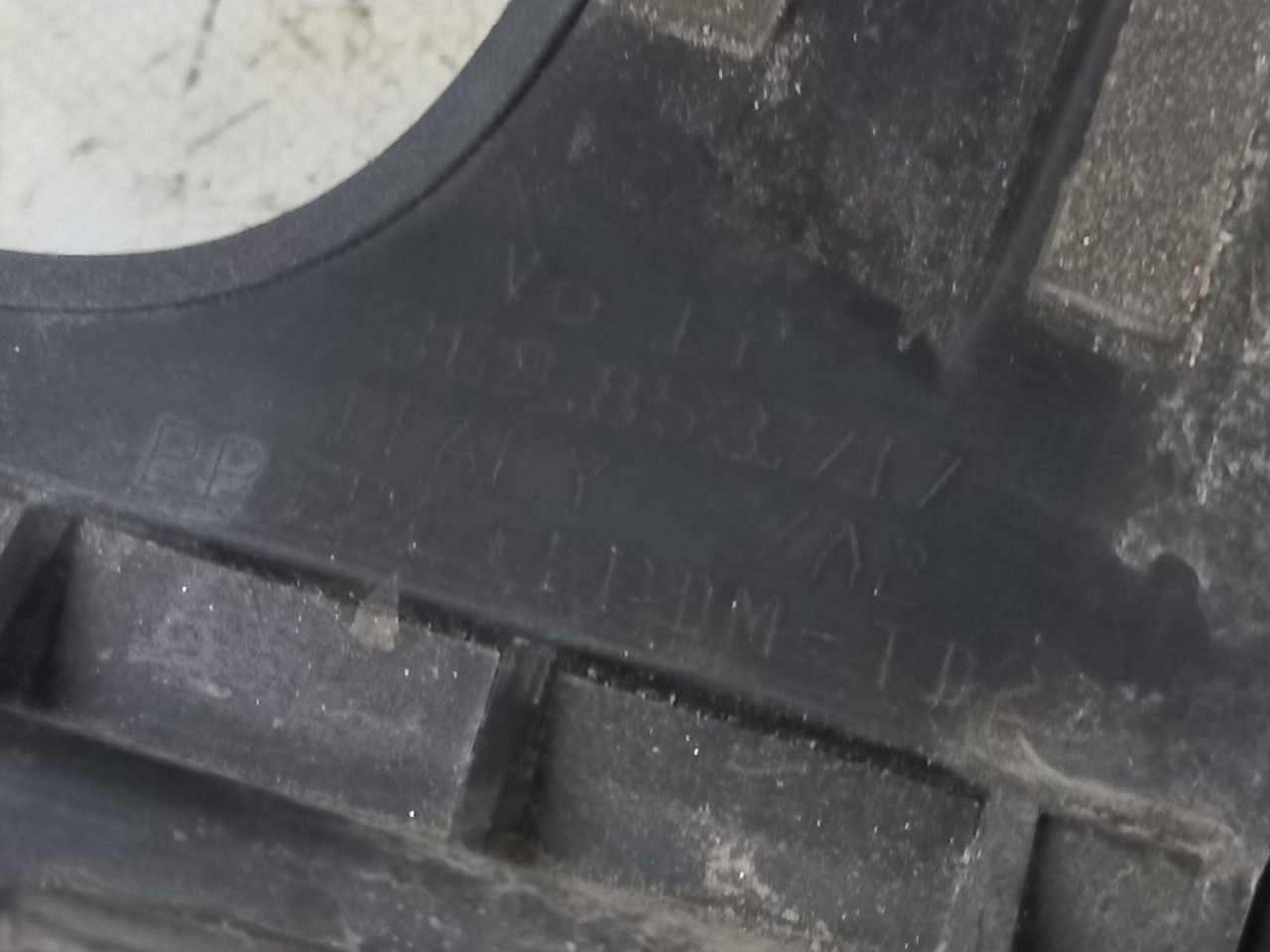 RUB BLATOBRANA VW PASSAT B8 > 14- 3G9853717