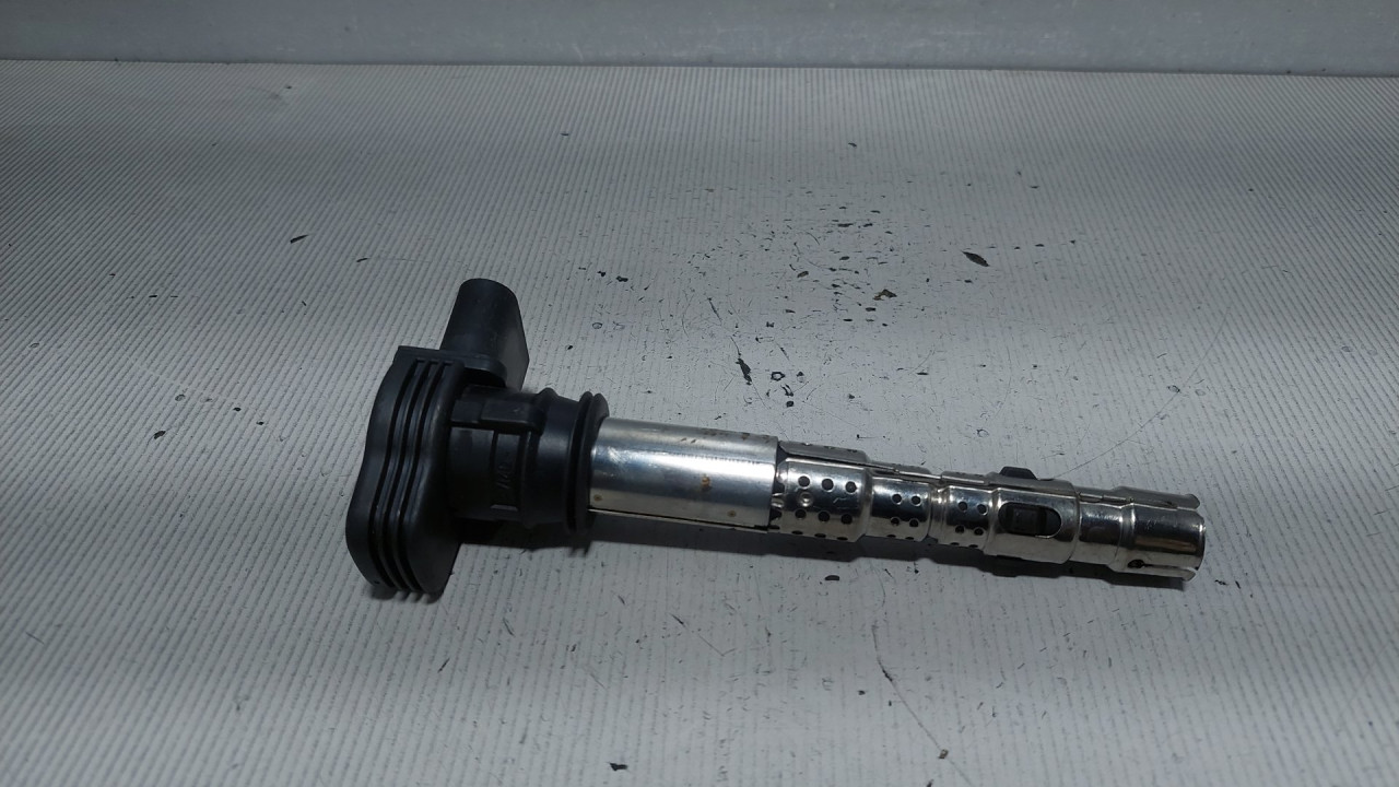 DIJELOVI BOMBINA VW GOLF 5 > 03-08 06F905115F