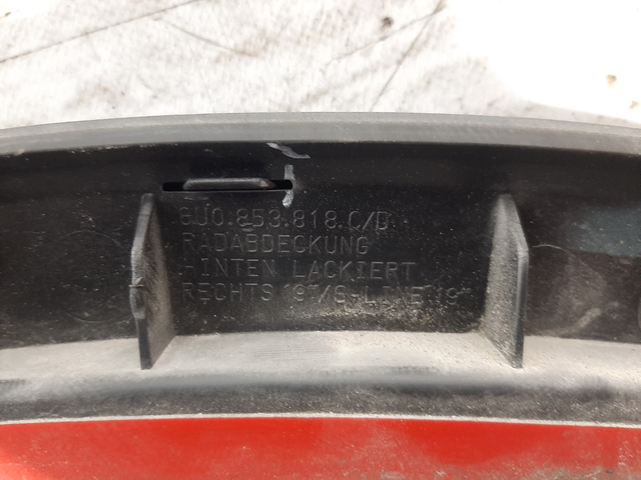 DIJELOVI RUB BLATOBRANA AUDI Q3 > 11-15 8U0853818