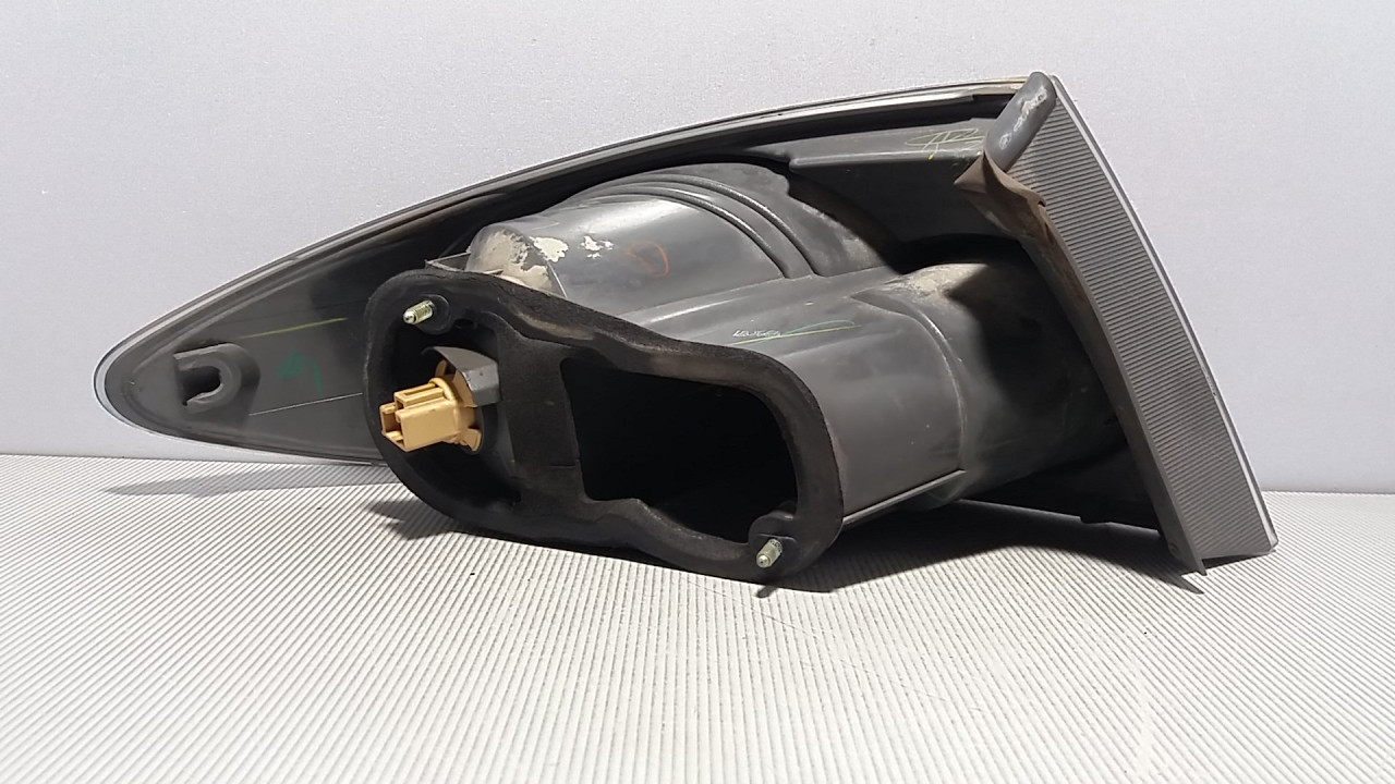 DIJELOVI STOP SVJETLO MAZDA 6 > 05-07 22061971