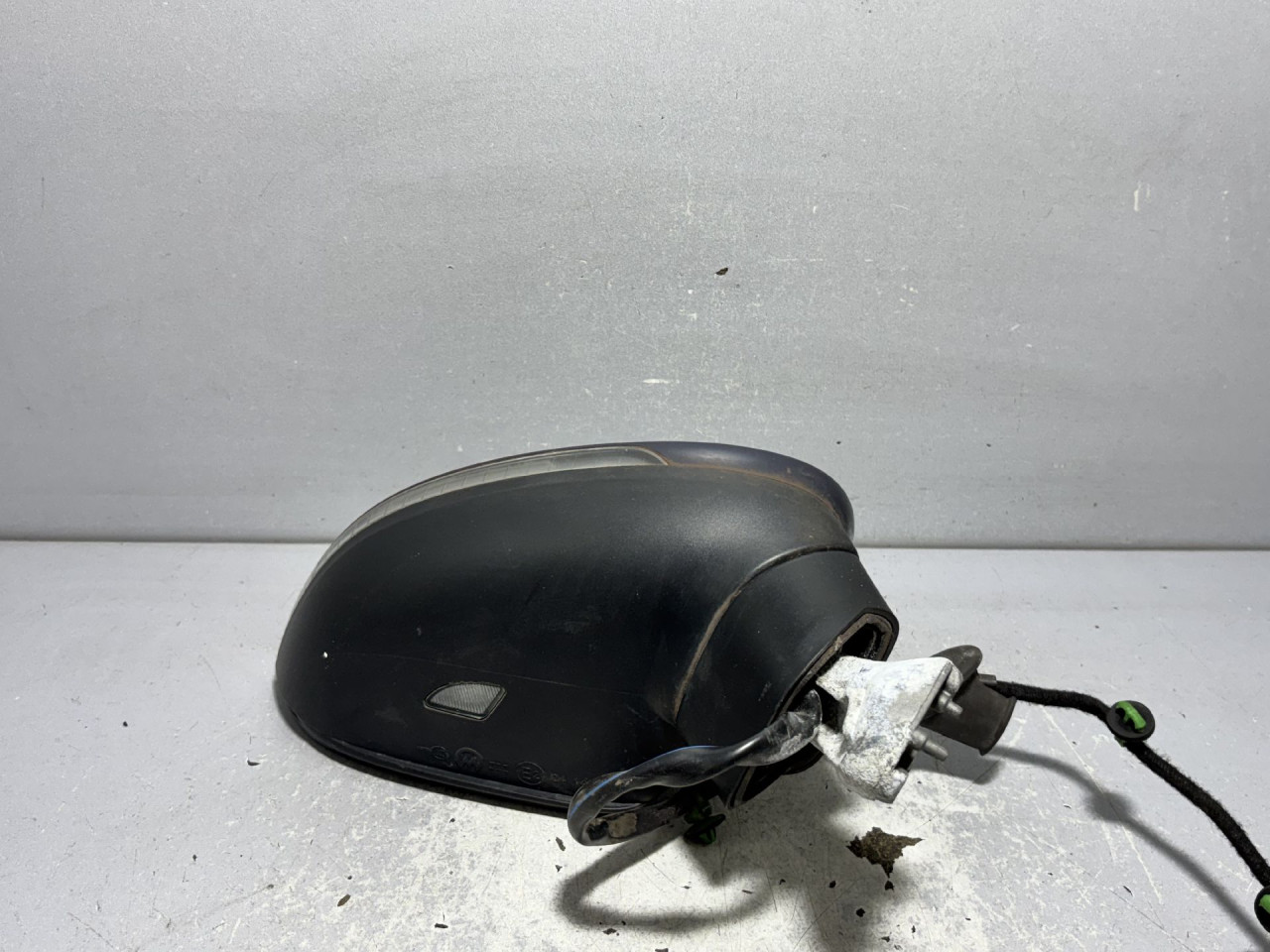 DIJELOVI RETROVIZOR VW PASSAT B8 > 14-19 E20414150