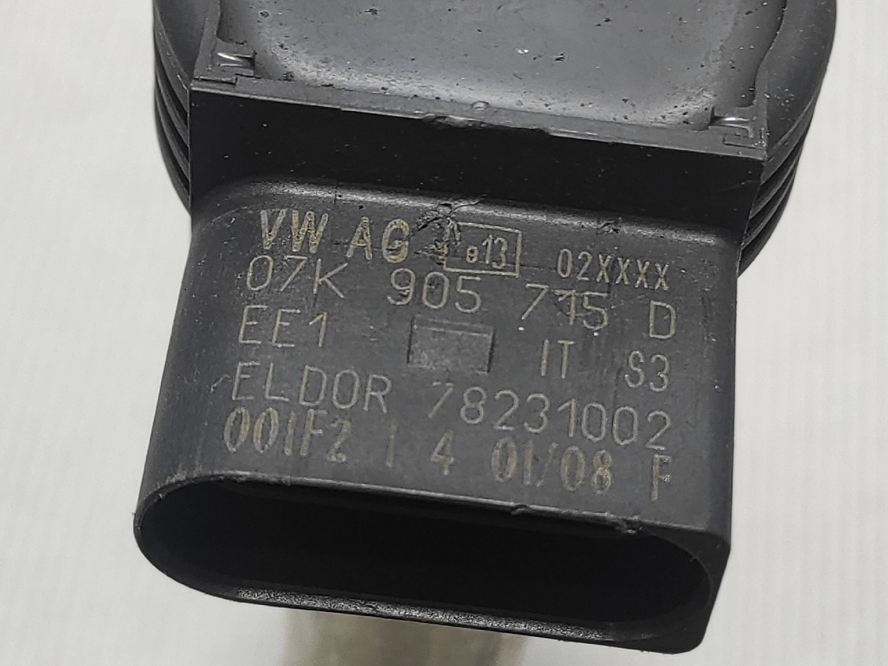 DIJELOVI BOMBINA AUDI A4 (B7) > 04-07 2.0 07K905715D