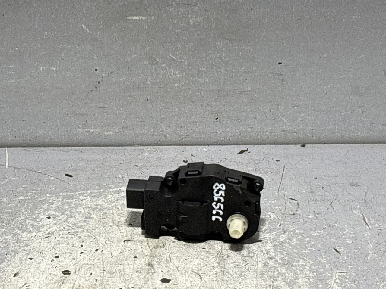 MOTORIC KLAPNE AUDI A5 (8T3/8F7) COUPE > 07-11 412650750