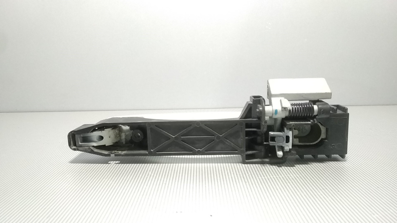 RUCKA VRATA NISSAN QASHQAI > 10-13 80610EB30B