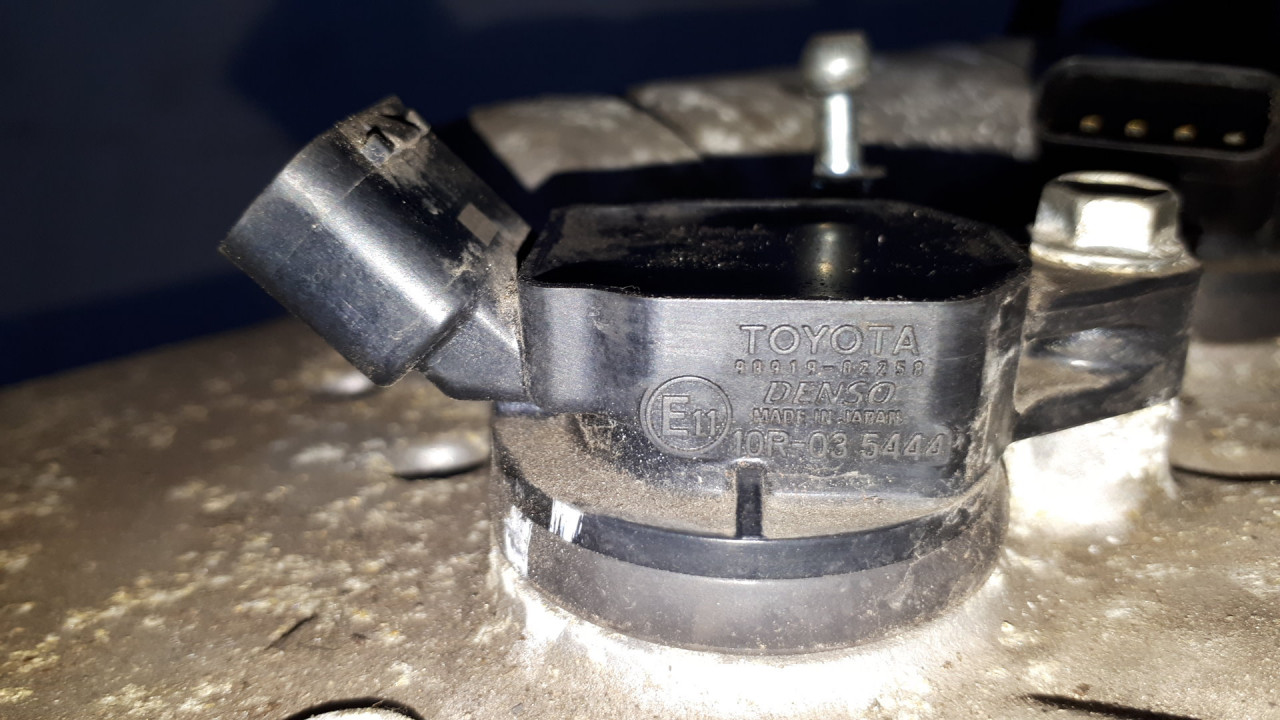 DIJELOVI BOMBINA TOYOTA AURIS > 13-15 9091902258
