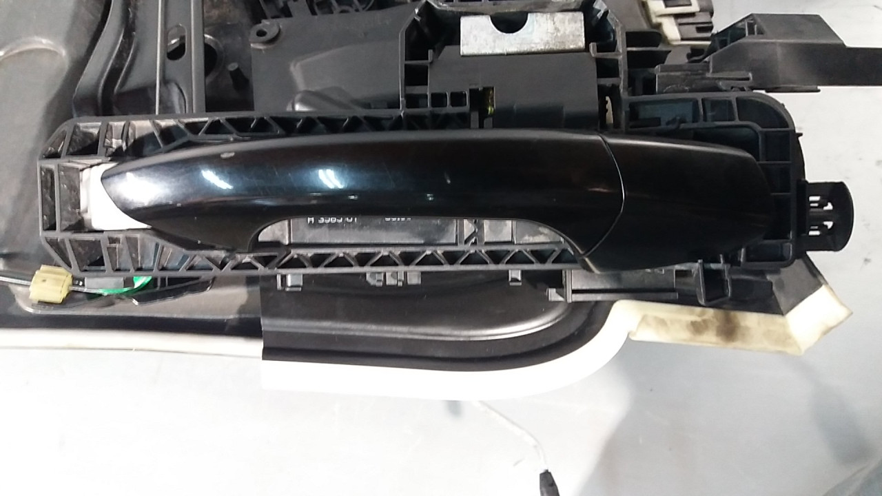 RUCKA VRATA MERCEDES B KLASA (W246) > 11-14 A2047601634