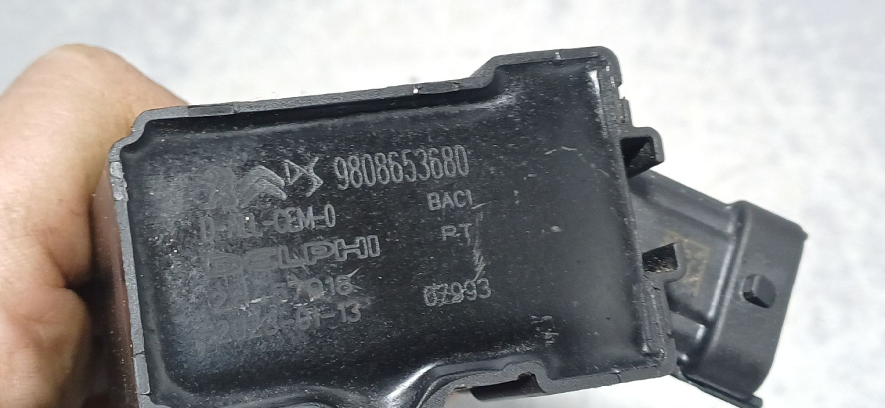 DIJELOVI BOMBINA PEUGEOT 208 > 19- 9808653680