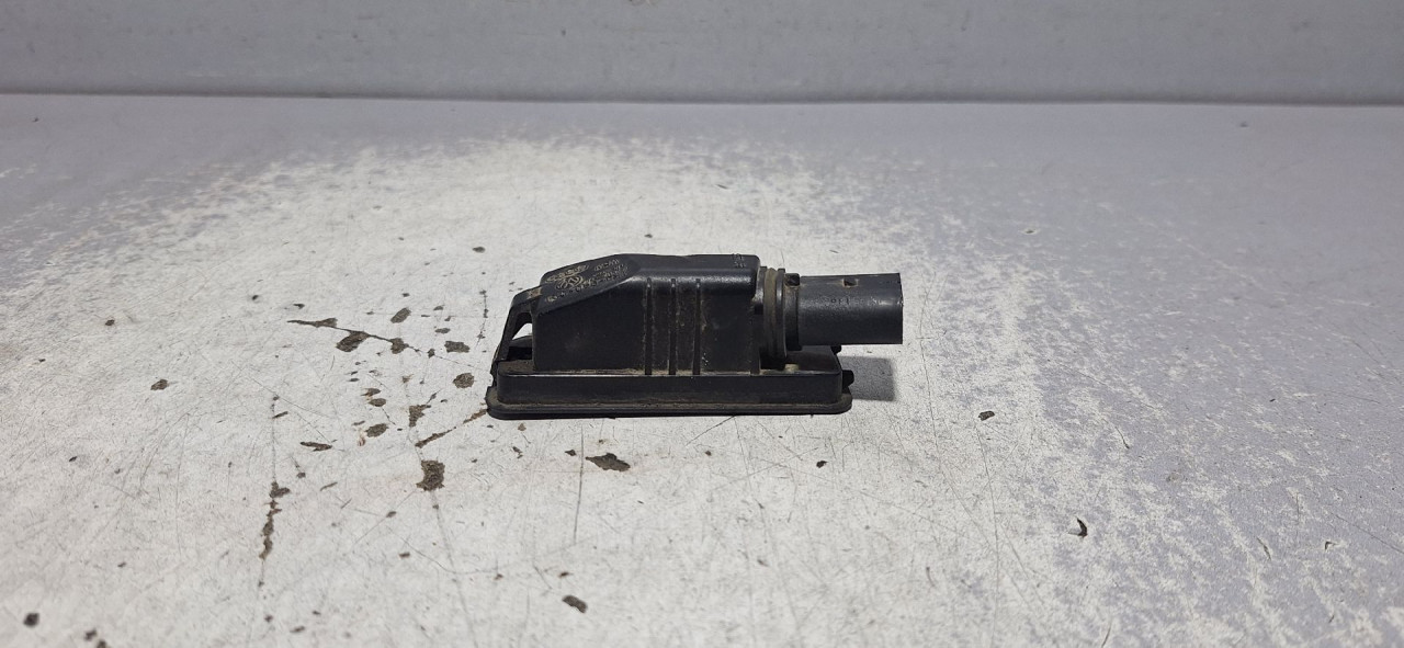 DIJELOVI RASVJETA TABLICA VW GOLF 6 > 08-12 1K8943021