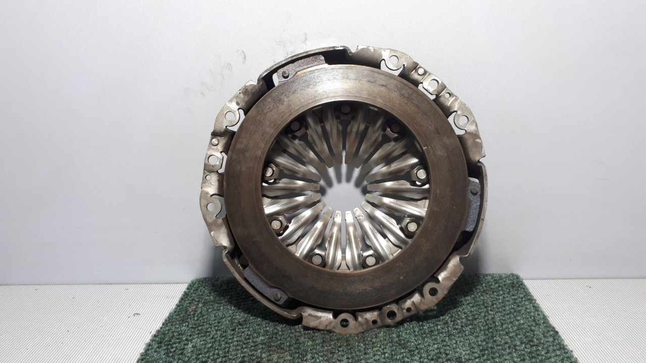 DIJELOVI KORPA RENAULT TRAFIC > 00-06 8200828444