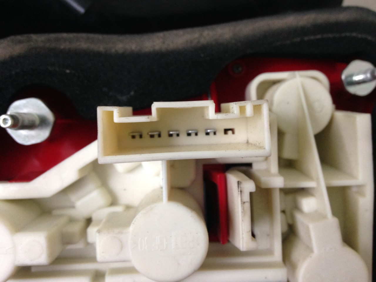 STOP SVJETLO BMW SERIJA 3 (E90/E91) > 05-08 BM024016 71